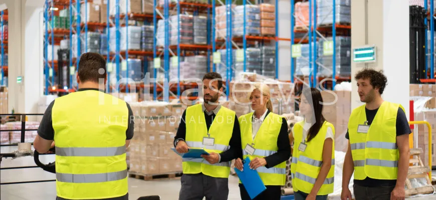 Bezpłatny kurs UDT – jak zostać operatorem wózka widłowego i znaleźć stabilną pracę?