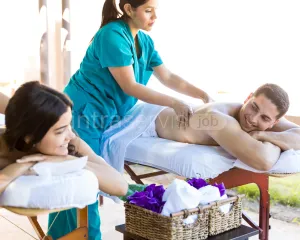 Masażystka w ośrodku Spa